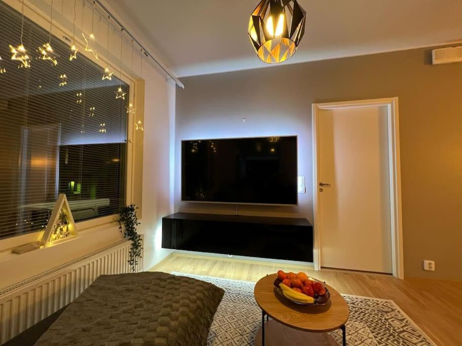Suite - King Size Bed - Gym&Wifi - Indoor Parking Rovaniemi Bagian luar foto