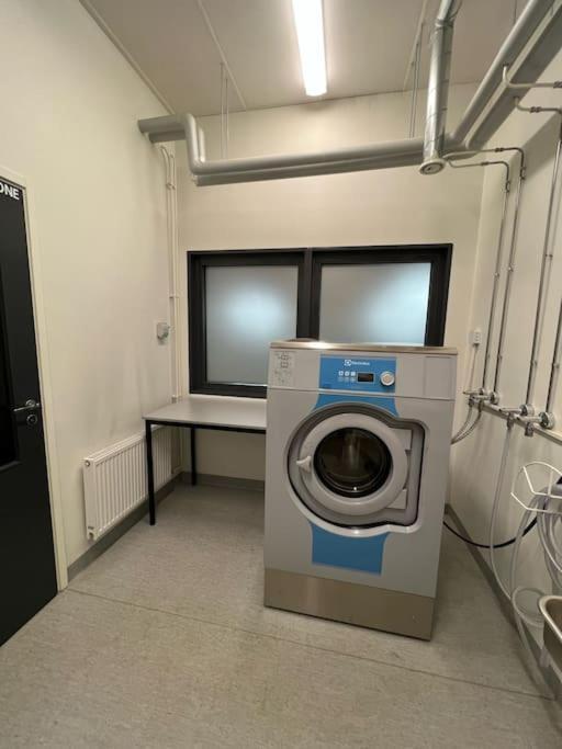 Suite - King Size Bed - Gym&Wifi - Indoor Parking Rovaniemi Bagian luar foto